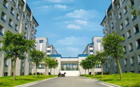 自貢錦江職業技術學校中專什么專業好?模具制造技術專業好學嗎