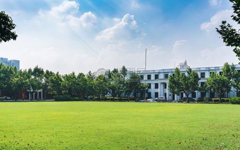 瀘州財經(jīng)學(xué)校什么專業(yè)在招生?建筑工程施工專業(yè)就業(yè)方向如何