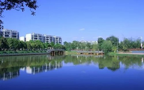 武勝萬善職業中學校有哪些專業?電子技術應用專業就業怎么樣